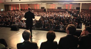 Mais de 4 mil pastores se reuniram no Concílio Ministerial da Divisão Sul-Americana, em Foz do Iguaçu (PR), em 2011. Créditos: DSA