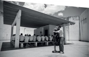 Trabalho em unidades penais da região de Maringá (PR) já influenciou mais de dois mil detentos ao batismo. Foto: André Martins