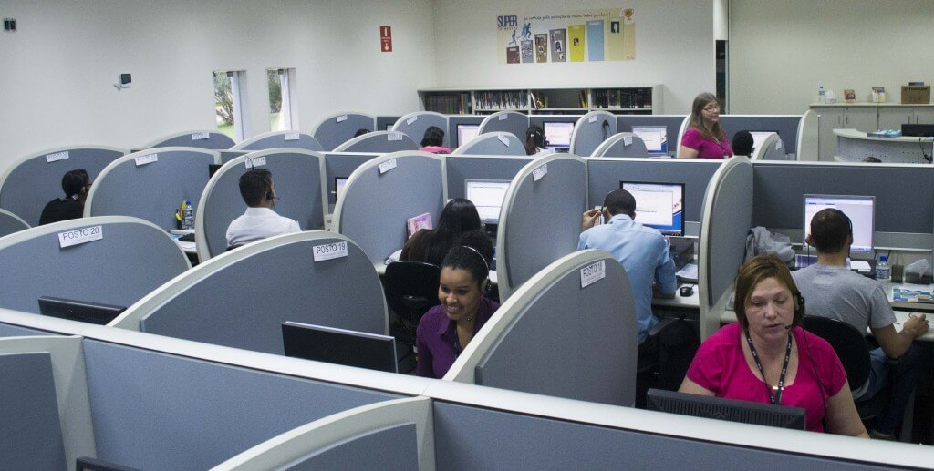 Equipe foi reforçada para atender aos clientes durante a CPB Online. Foto: Márcio Tonetti