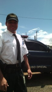 Paul_Rivera-policial-de-transito-da-costa-Rica-guarda-do-sabado