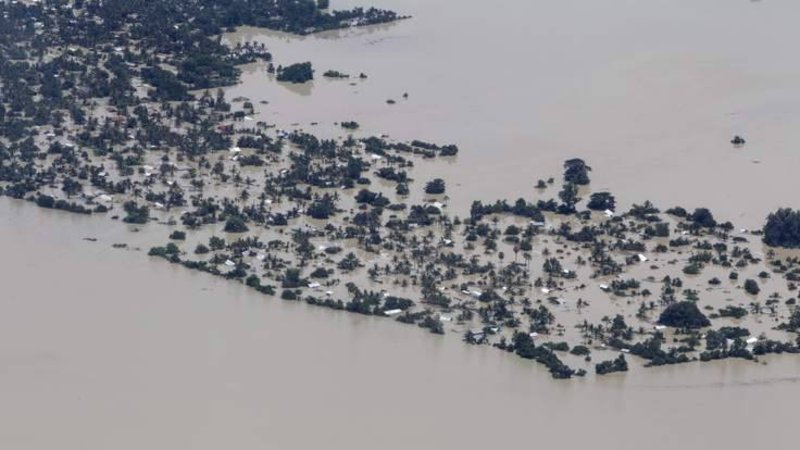 Voluntários adventistas ajudam a socorrer vítimas das enchentes em Myanmar