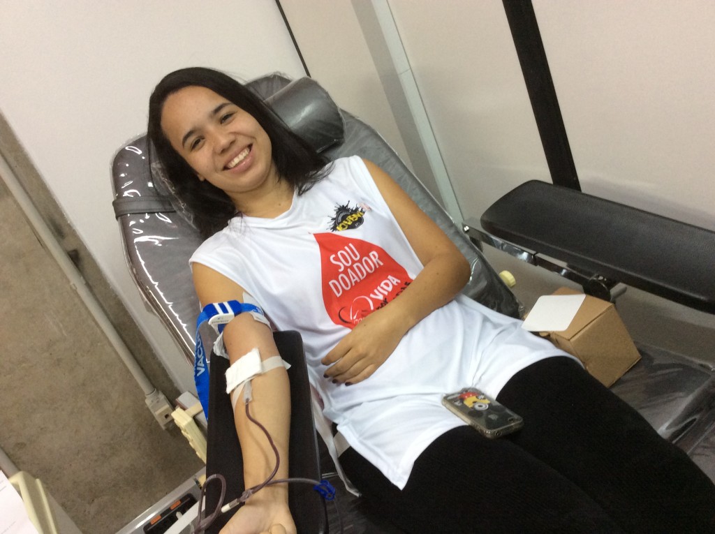 Ação de jovens adventistas no Dia Nacional do Doador Voluntário de Sangue - foto 1