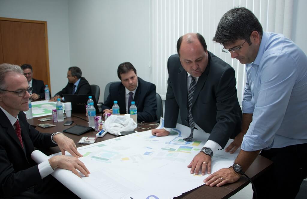 Lideres-aprovam-projeto-arquitetonico-do-Instituto-Adventista-de-Tecnologia2