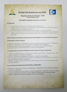 Voto tomado pela Divisão Sul-Americana propõe a integração das estruturas da Escola Sabatina e dos Pequenos Grupos no discipulado. Clique na imagem para ler o documento na íntegra.