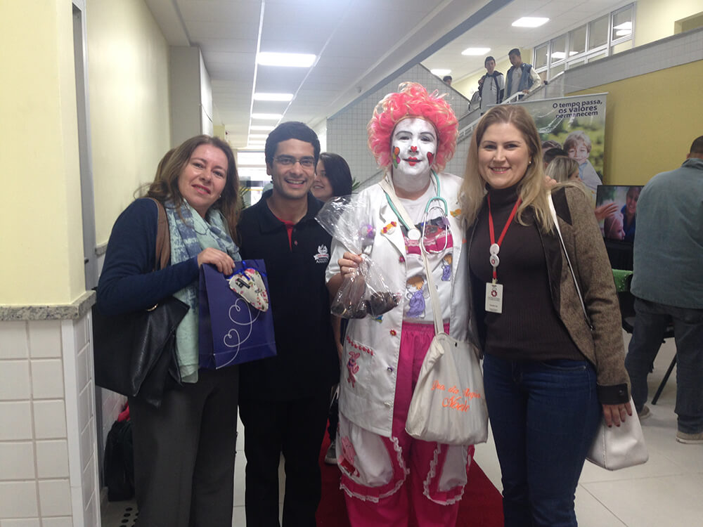 Alunos participam da campanha Outubro Rosa - foto 1