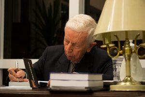 Ao longo de 60 anos, Orlando Ritter participou da formação de mais de mil pastores e de pelo menos 900 educadores. Sua história é relatada na autobiografia O professor: sessenta anos educando gerações, lançada durante o encontro. Foto: Márcio Tonetti